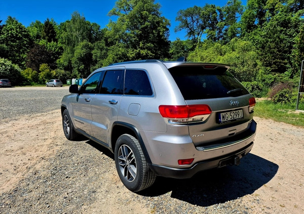 Jeep Grand Cherokee cena 112000 przebieg: 84000, rok produkcji 2016 z Bukowno małe 211
